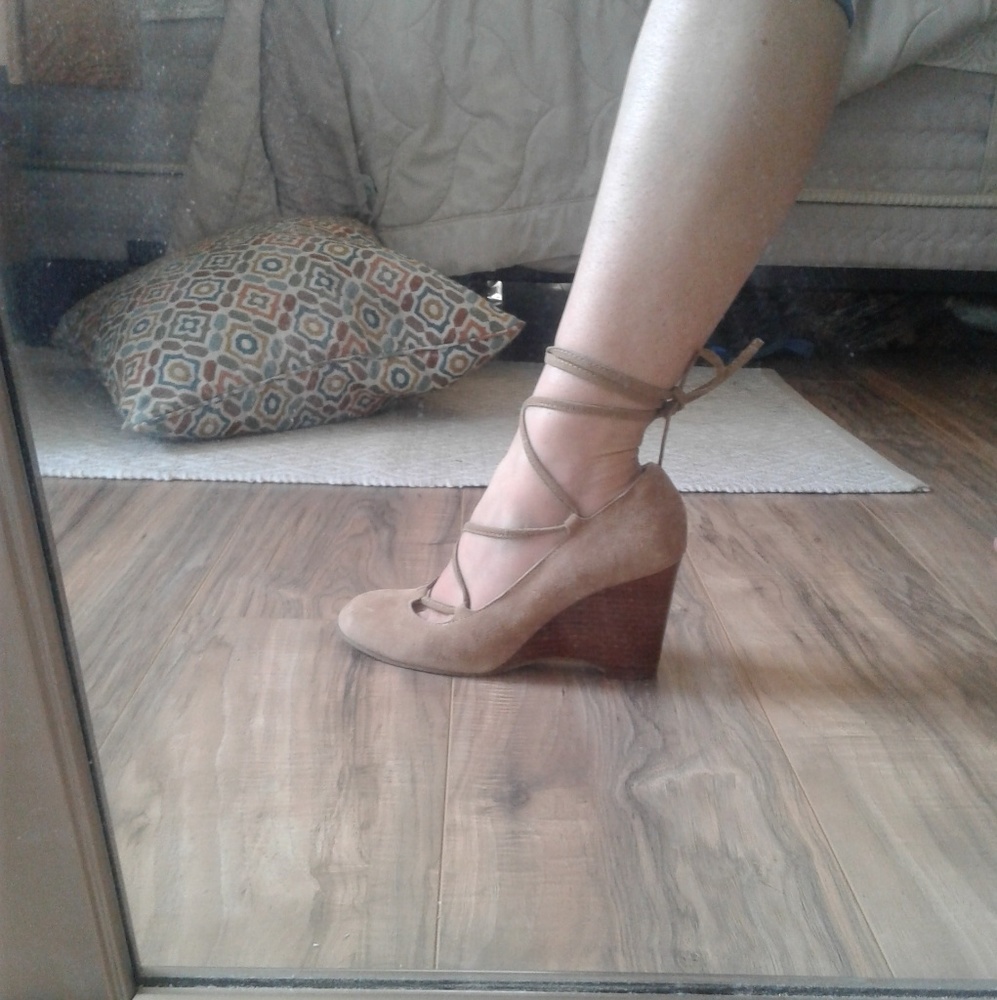 Adrienne Vittadini Smily Suede Lace up Wedges